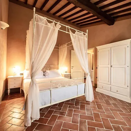 With Swimming Pool In 3* Monteverdi Marittimo